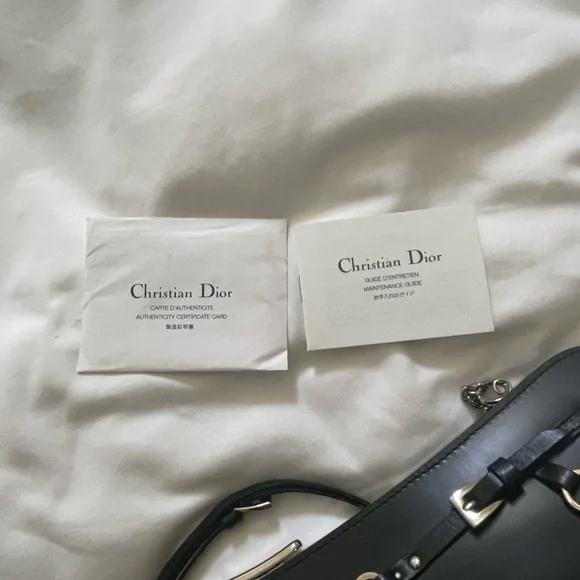 100% Authentic Vintage Christian Dior patent leather shoulder or clutch bag. - Picture 6 of 10